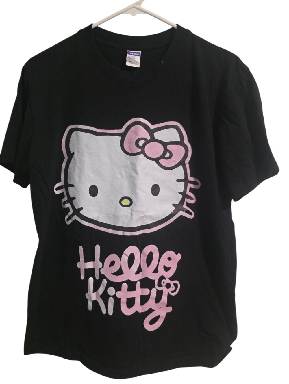 Hello Kitty Pink & White Graphic On Black T-Shirt 100% Cotton VGUC Size M
